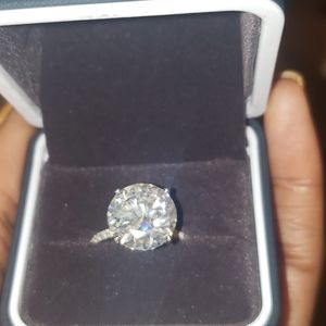 8.0 carat VVS Moissanite ring